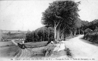 Passage du train dans la vallée des Kerropars Passage du train dans la vallée des Kerropars
