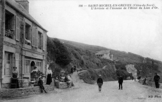 L'arrivée et l'annexe de l'hôtel du Lion d'Or L'arrivée et l'annexe de l'hôtel du Lion d'Or